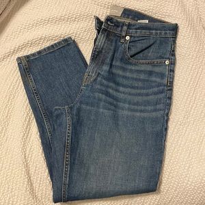 Everlane - The Cheeky Jean Crop, 98% cotton, 2% elastane.